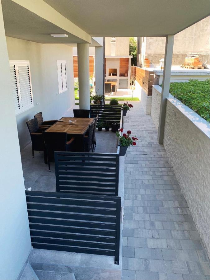 Villa Franko Baška Voda Exteriér fotografie